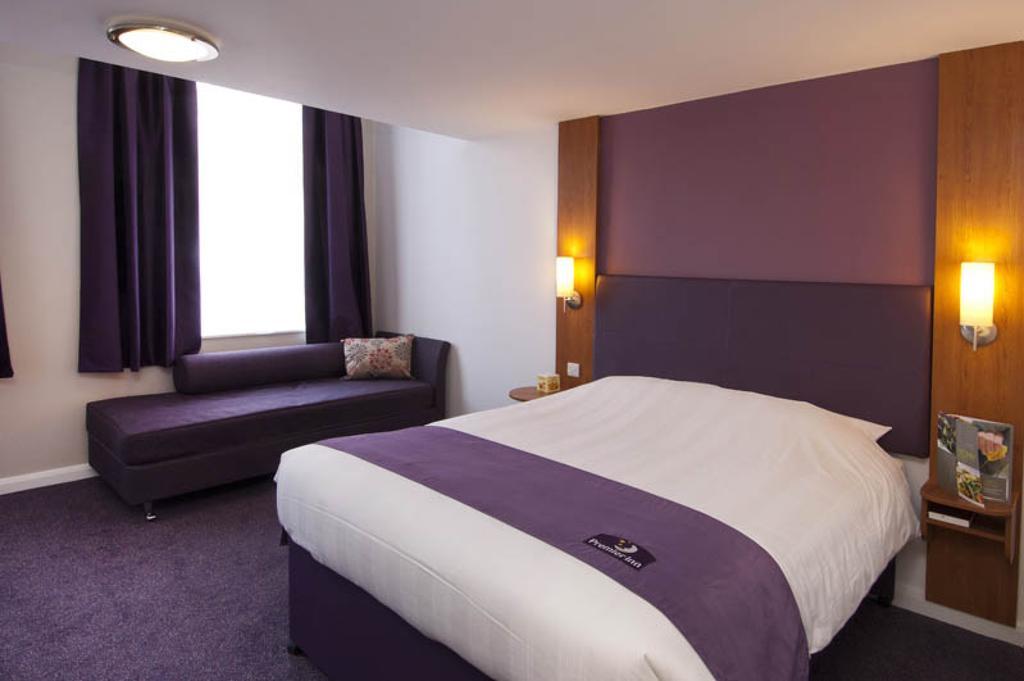 Premier Inn Newcastle - Gosforth/クラムリントン エクステリア 写真