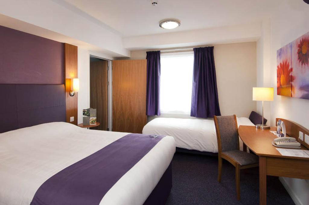 Premier Inn Newcastle - Gosforth/クラムリントン 部屋 写真