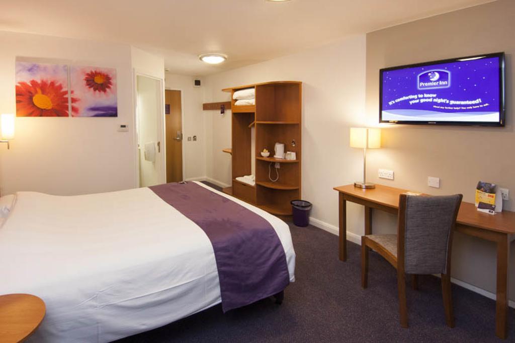 Premier Inn Newcastle - Gosforth/クラムリントン エクステリア 写真