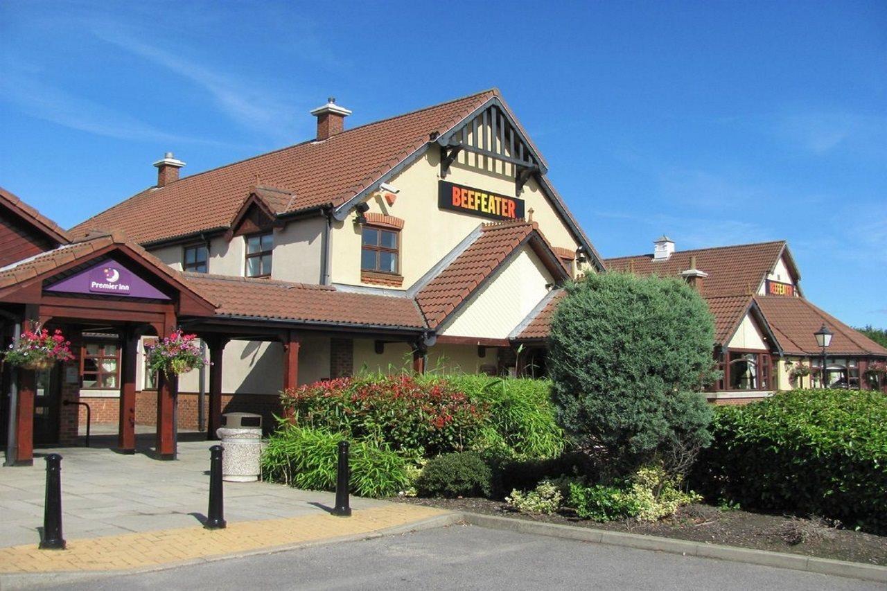Premier Inn Newcastle - Gosforth/クラムリントン エクステリア 写真