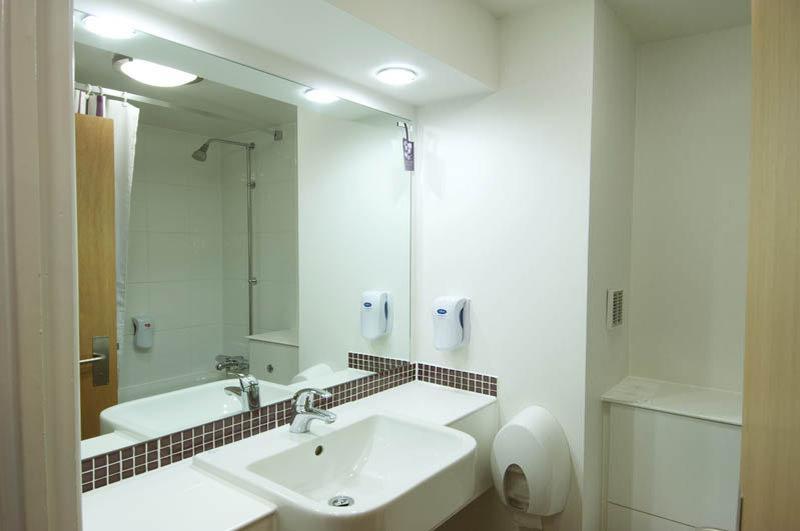 Premier Inn Newcastle - Gosforth/クラムリントン エクステリア 写真